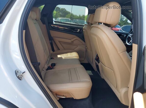WP1AE2AY0KDA51269 2019 PORSCHE CAYENNE White Vista interior trasera