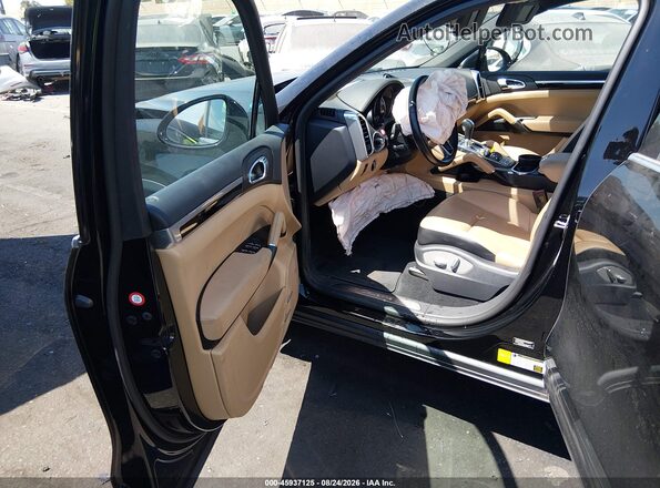 WP1AF2A22GKA41922 2016 PORSCHE CAYENNE Black Widok wnętrza z przodu