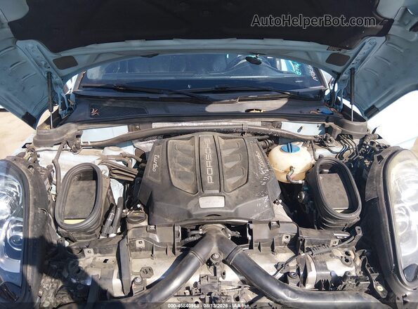 WP1AF2A53JLB70425 2018 PORSCHE MACAN Light Blue Rear view