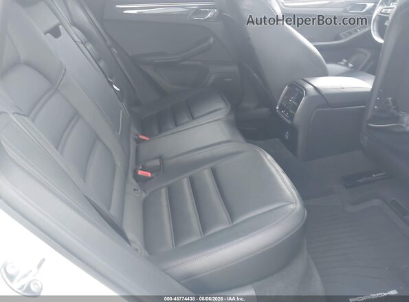 WP1AF2A5XRLB55156 2024 PORSCHE MACAN White VIN კოდის სტიკერის ხედი