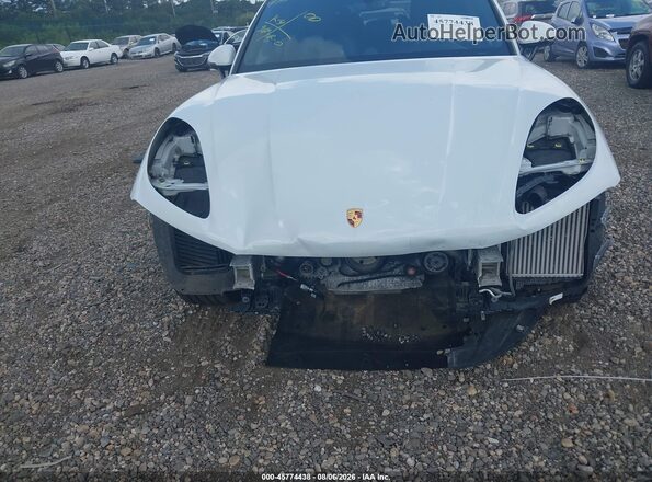 WP1AF2A5XRLB55156 2024 PORSCHE MACAN White უკანა სალონის ხედი