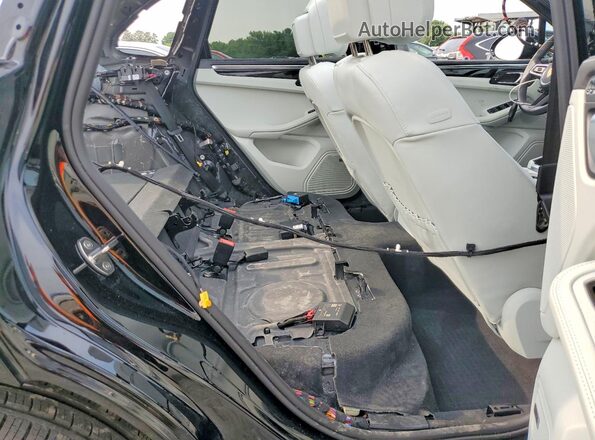 WP1AG2A57TLB41557 2026 PORSCHE MACAN Black Հետևի նստատեղերի տեսք