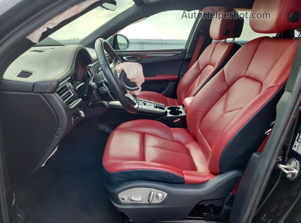 WP1AG2A59LLB56075 2020 PORSCHE MACAN Black Widok wnętrza z przodu