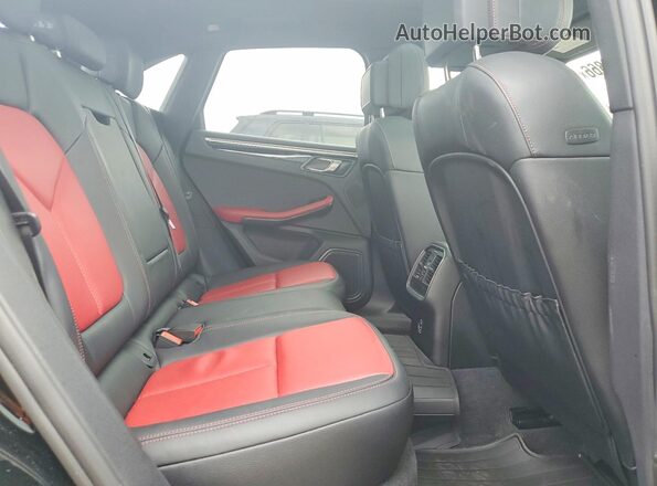 WP1AG2A5XPLB40392 2023 PORSCHE MACAN Black Widok wnętrza z tyłu