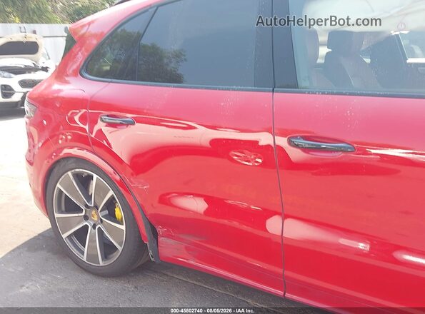 WP1AH2AY8PDA22035 2023 PORSCHE CAYENNE Красный Вид спереди
