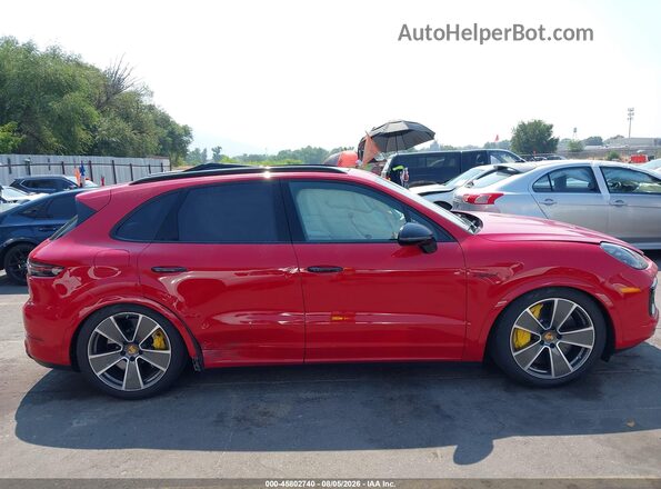 WP1AH2AY8PDA22035 2023 PORSCHE CAYENNE Красный Вид задней части салона