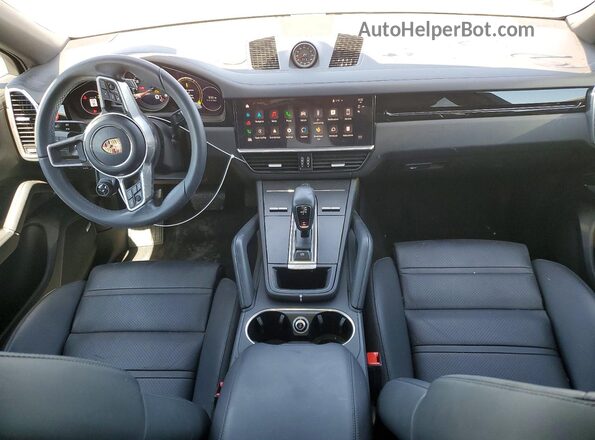 WP1BA2AY2NDA47986 2022 PORSCHE CAYENNE Белый Вид панели приборов