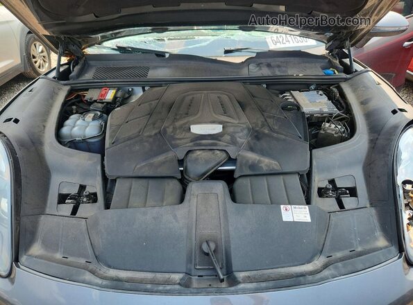 WP1BA2AY4LDA46464 2020 PORSCHE CAYENNE Gray Widok komory silnika