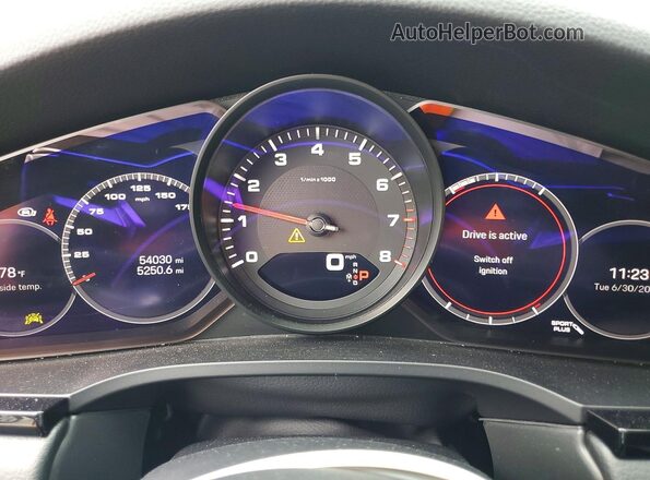 WP1BA2AY7PDA27784 2023 PORSCHE CAYENNE Gray Սարքավորումների վահանակի տեսք