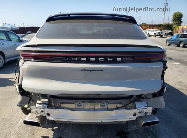 WP1BA2AY7RDA52218 2024 PORSCHE CAYENNE Gray უკანა ხედი