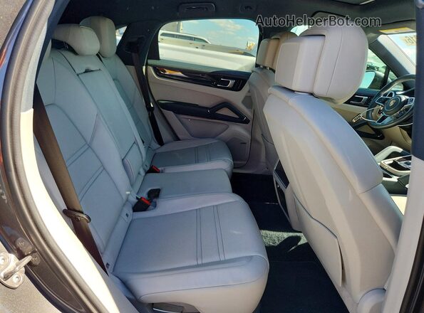 WP1BE2AY6LDA55137 2020 PORSCHE CAYENNE Серый Вид задней части салона