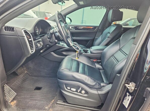 WP1BE2AY7MDA44164 2021 PORSCHE CAYENNE Black Вид салону спереду