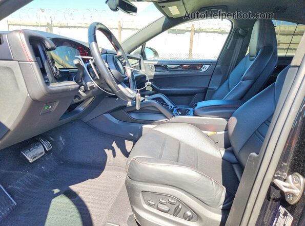 WP1BK2AY5RDA72061 2024 PORSCHE CAYENNE Black Вид салону спереду