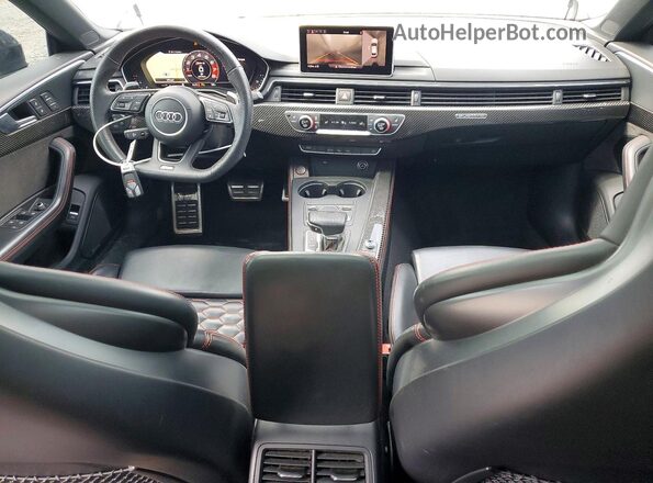 WUABWDF57KA902677 2019 AUDI RS5 Silver Առջևի վահանակի տեսք