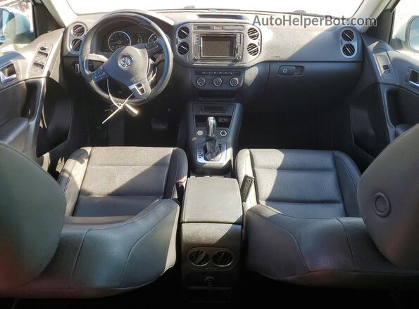 WVGAV7AX0GW547606 2016 VOLKSWAGEN TIGUAN White Dashboard view