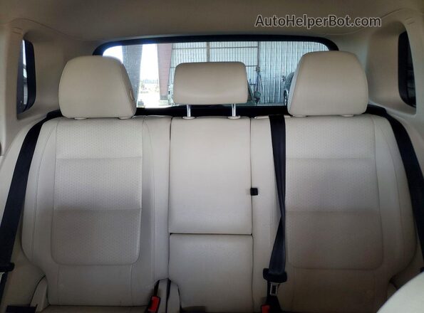 WVGAV7AX1GW052833 2016 VOLKSWAGEN TIGUAN Red Вид задніх сидінь