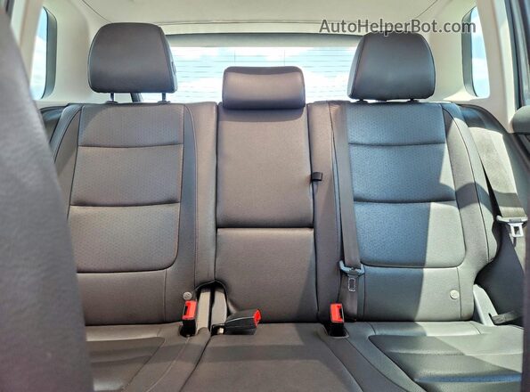 WVGAV7AX2GW523209 2016 VOLKSWAGEN TIGUAN Gray Vista de los asientos traseros