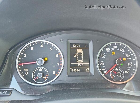 WVGAV7AX2HK044961 2017 VOLKSWAGEN TIGUAN Silver Вид щитка приладів