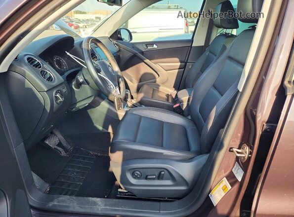 WVGAV7AX3GW596329 2016 VOLKSWAGEN TIGUAN Gray წინა სალონის ხედი