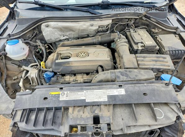 WVGAV7AX3HK000953 2017 VOLKSWAGEN TIGUAN Black Вид підкапотного простору