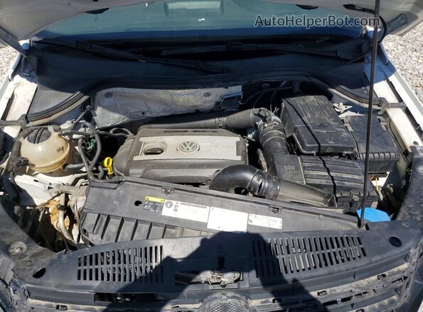 WVGAV7AX3HK033371 2017 VOLKSWAGEN TIGUAN White ძრავის განყოფილების ხედი