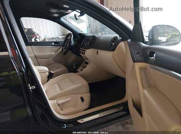 WVGAV7AX5GW060871 2016 VOLKSWAGEN TIGUAN Черный Вид салона спереди