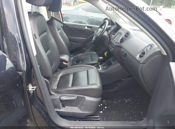 WVGAV7AX5HK014353 2017 VOLKSWAGEN TIGUAN Black წინა სალონის ხედი