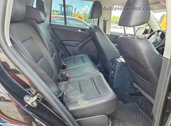WVGAV7AX6GW599113 2016 VOLKSWAGEN TIGUAN Black უკანა სალონის ხედი