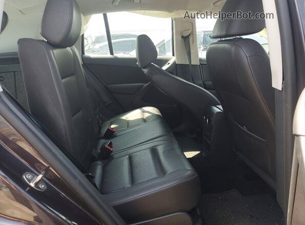 WVGAV7AX7GW553001 2016 VOLKSWAGEN TIGUAN Черный Вид задней части салона