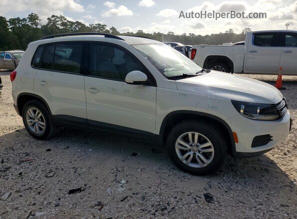 WVGAV7AX7HK026830 2017 VOLKSWAGEN TIGUAN White Передня права чверть
