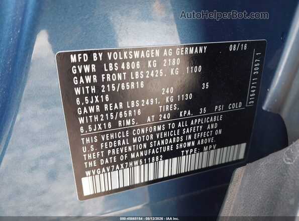 WVGAV7AX7HW511882 2017 VOLKSWAGEN TIGUAN Blue Widok komory silnika
