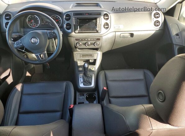 WVGAV7AX9GW591832 2016 VOLKSWAGEN TIGUAN White წინა პანელის ხედი