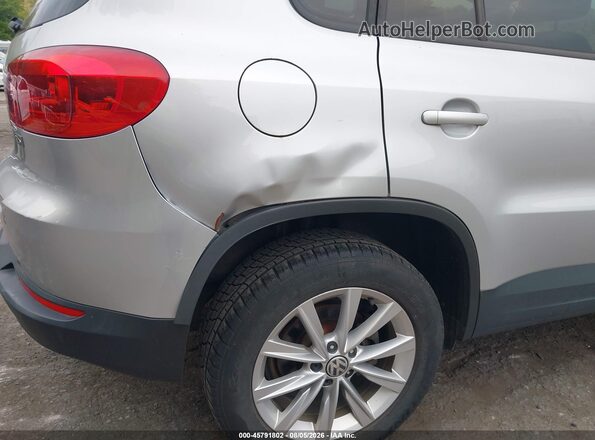 WVGAV7AX9HK042768 2017 VOLKSWAGEN TIGUAN Silver Vista del cuadro de instrumentos
