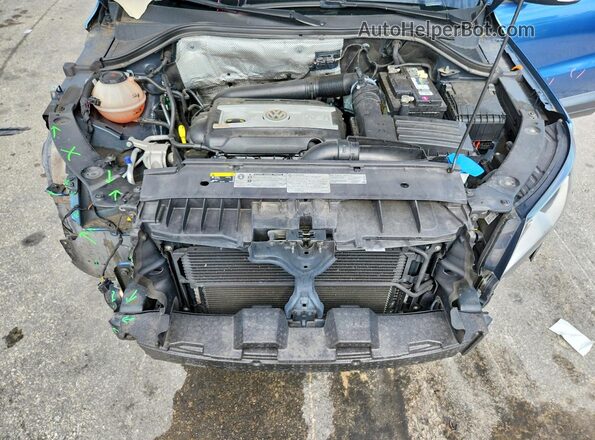WVGAV7AX9HK054161 2017 VOLKSWAGEN TIGUAN Blue Widok komory silnika