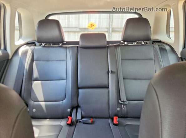 WVGBV7AX3GW563142 2016 VOLKSWAGEN TIGUAN Gray Rear seats view