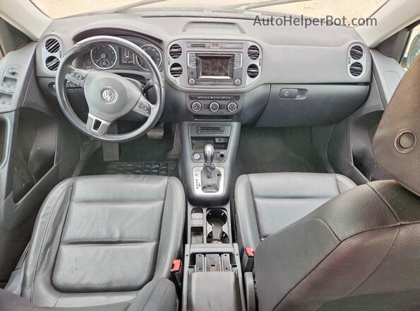 WVGBV7AX3GW583486 2016 VOLKSWAGEN TIGUAN Black Vista del salpicadero