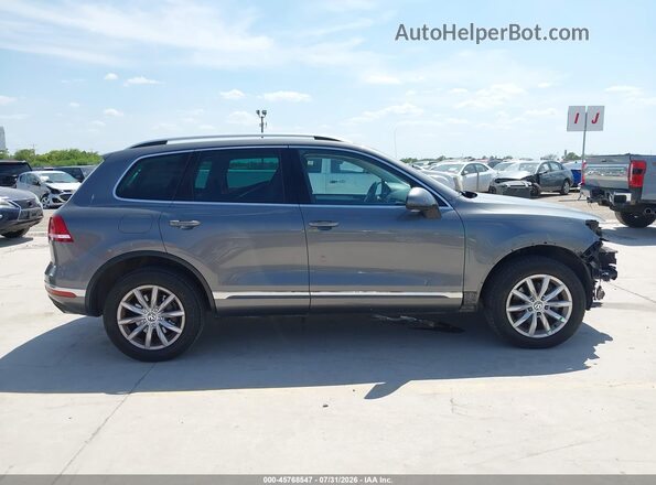 WVGEF9BP0GD012893 2016 VOLKSWAGEN TOUAREG Gray Widok wnętrza 360 stopni