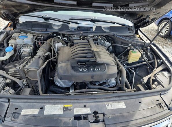 WVGEF9BP2GD001412 2016 VOLKSWAGEN TOUAREG Черный Вид подкапотного пространства