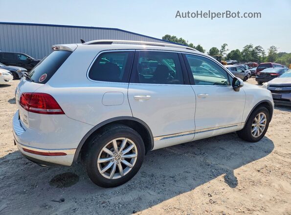 WVGEF9BP3GD006425 2016 VOLKSWAGEN TOUAREG White Rear right