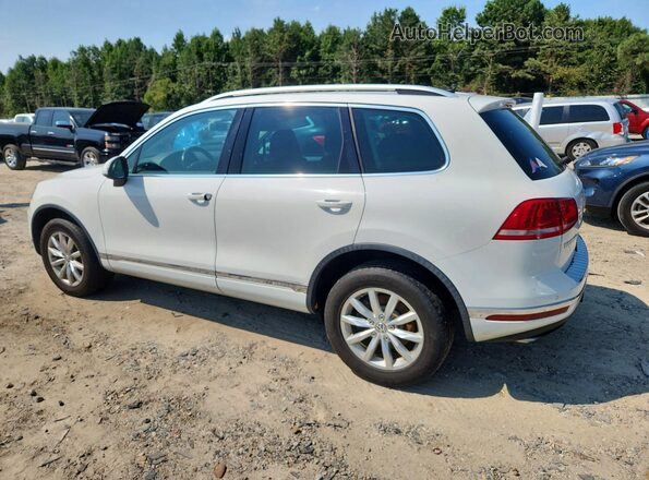 WVGEF9BP3GD006425 2016 VOLKSWAGEN TOUAREG White Rear left