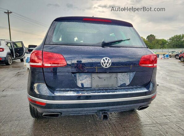 WVGEF9BP3GD010460 2016 VOLKSWAGEN TOUAREG Blue Вид ззаду