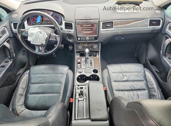 WVGEF9BP3GD010460 2016 VOLKSWAGEN TOUAREG Blue Вид панелі приладів