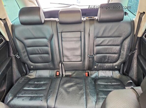 WVGEF9BP3GD010460 2016 VOLKSWAGEN TOUAREG Blue Вид задніх сидінь