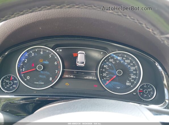 WVGEF9BP6GD010310 2016 VOLKSWAGEN TOUAREG Black Widok tylnych siedzeń
