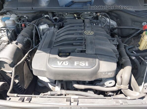 WVGEF9BP6GD010310 2016 VOLKSWAGEN TOUAREG Black Widok z tyłu