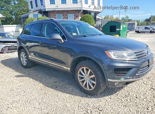 WVGEF9BP7GD009182 2016 VOLKSWAGEN TOUAREG Серый Вид салона спереди