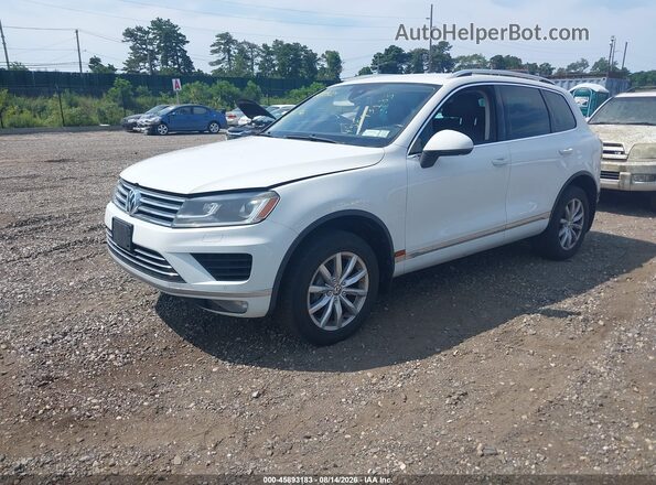 WVGEF9BP8GD009644 2016 VOLKSWAGEN TOUAREG Белый Передняя левая четверть