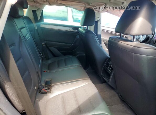WVGEF9BPXGD012447 2016 VOLKSWAGEN TOUAREG Black Սալոնի հետևի տեսք
