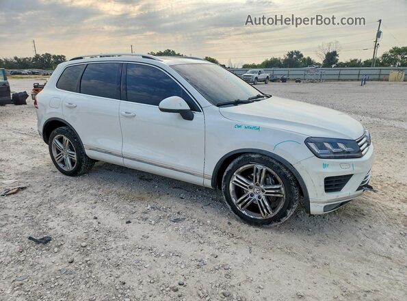 WVGEP9BP8GD001606 2016 VOLKSWAGEN TOUAREG Белый Передняя правая четверть