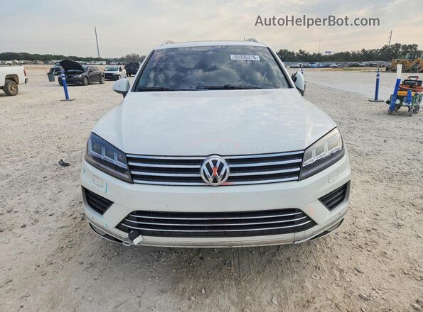 WVGEP9BP8GD001606 2016 VOLKSWAGEN TOUAREG Белый Вид спереди